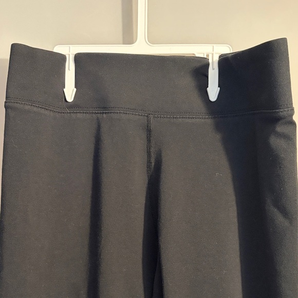 Nike Kids Black Leggings with White Logo Size Medium - Picture 2 of 7